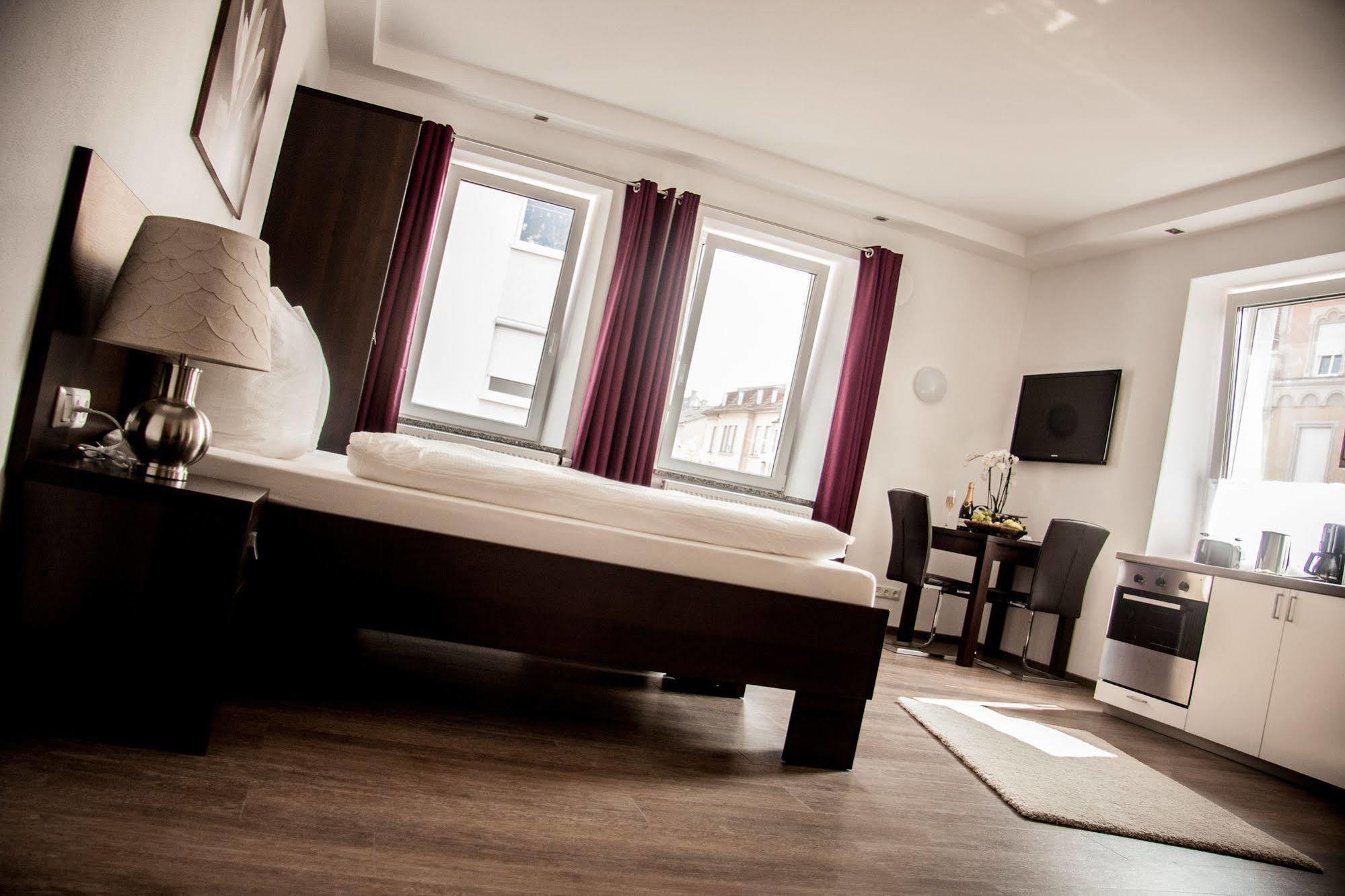 Aparthotel - Stadtvilla Premium Schweinfurt Extérieur photo